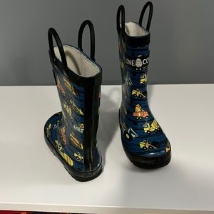 Brown boy toddler boots!!! Pet Free & Smoke Free Home!!! Size 7!!!